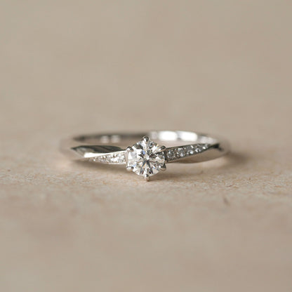 RAY OF LIGHT 0.3ct